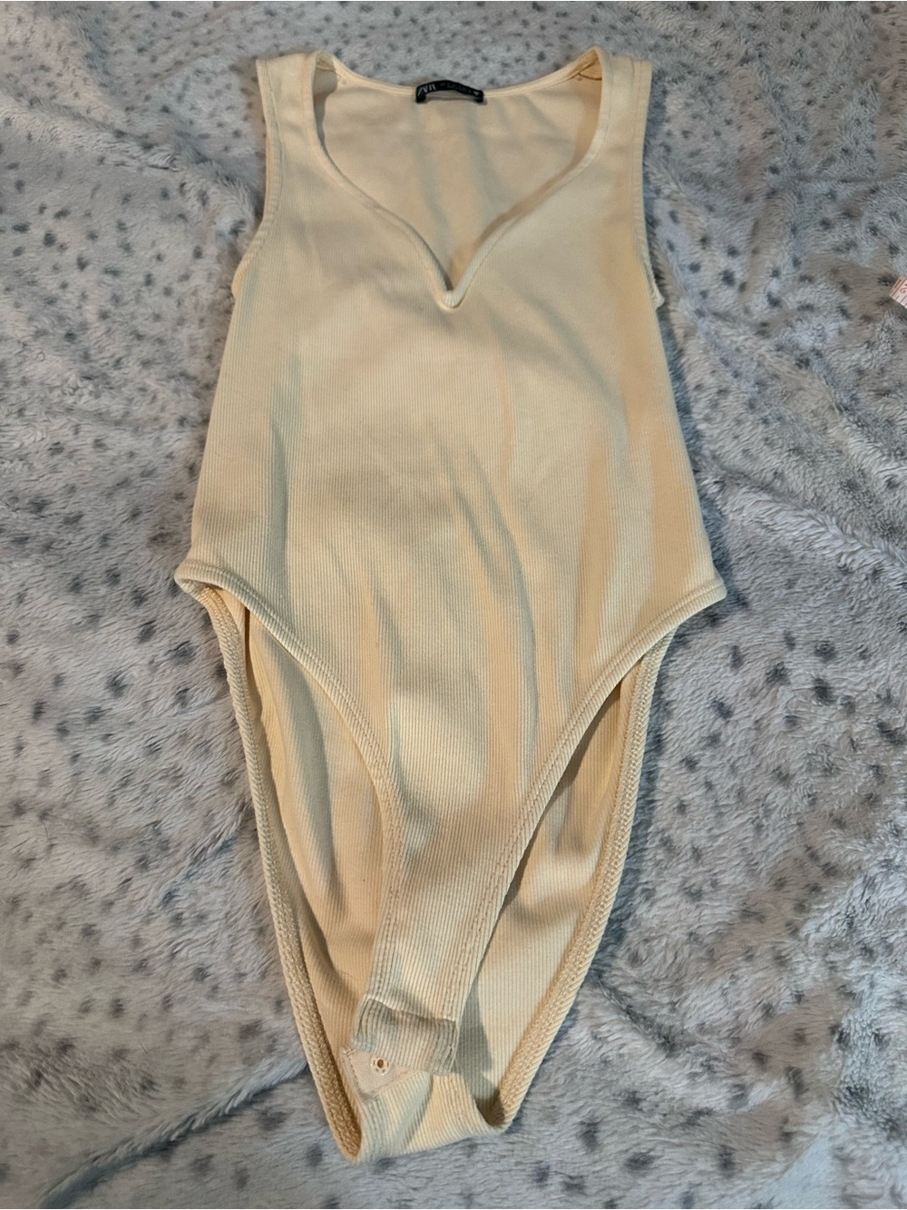 Zara Cream Ribbed V-Neck One-Piece Bodysuit